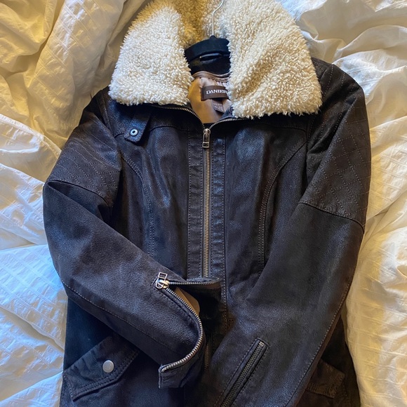 Danier full leather jacket 2XS in 3different style - Picture 9 of 10